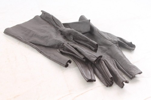 Old gloves racer - old,