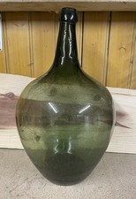 Alter grüner  Glasballon