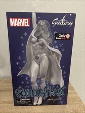 Marvel Emma Frost Diamond Select Toys PVC Gallery Diorama Collectible 12” Figure