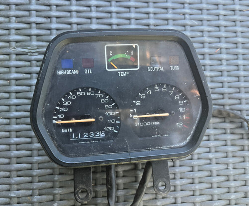 Suzuki gamma tacho - 80,