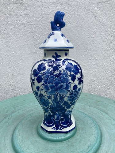 Delfter deckelvase - delfter,