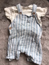 *** SHORTS *** SET *** Musselin ***  Junge *** Baby ** 62 ** Latzhose + T-shirt