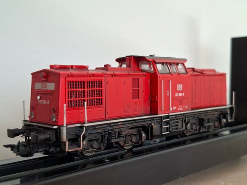 Esu 31762 diesellok - h0,