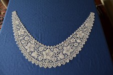 Uralter Plauener Spitzenkragen