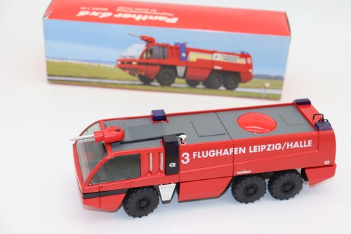 Cursor werbemodell rosenbauer - werbemodell,