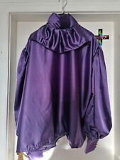 Satin Bluse / Shirt / Hemd in Lila mit Stehkragen und Rüschen Gr.54/56
