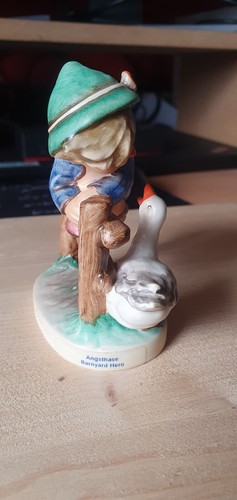 Goebel hummel figur angsthase - goebel,