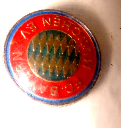 Pin logo mit - pin,