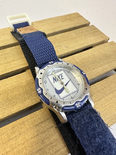 Nike swoosh vintage uhr unisex - nike,