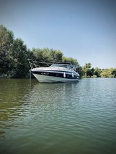 Windy Grand Mistral 36 Cabrio Verdeck Yacht Süßwasser KAD42 Boot Motorboot Liege