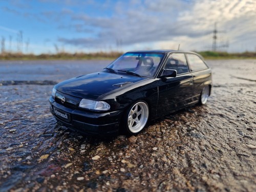 Opel astra gsi tiefer - 1:18,