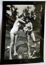 orig. Foto Frau Mädchen Beine Erotik um 1940 