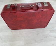 Schöner roter Koffer