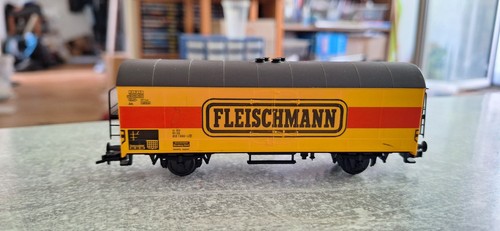 Fleischmann werbewaggon gelb - werbewaggon,