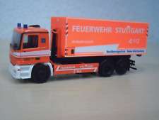 Herpa 1:87 - MB Actros `96 WLF "Feuerwehr Stuttgart / Medizintechnik" - 911511
