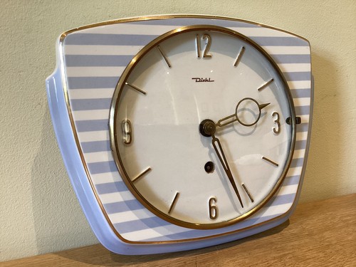Diehl wanduhr mit schlüssel - -,