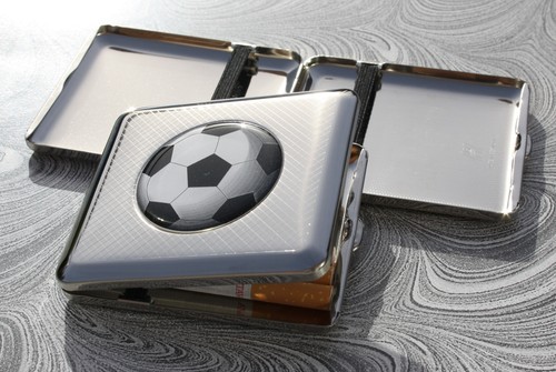 Zigarettenetui mit fußball - mit, "fußball"