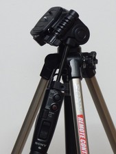 Sony VCT-D580RM kompaktes Stativ mit Fernbedienung