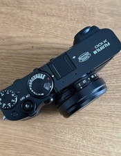 Fujifilm Fuji X100 VI Schwarz *** 0 Auslösungen *** inkl. OVP und Restgarantie 