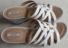 GEOX RESPIRA Lack Leder Wedges