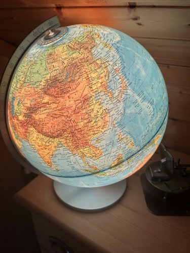 Globus weltkarte beleuchtet - globus,