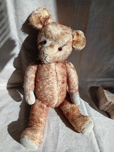 Hübscher sehr alter teddy - hübscher,