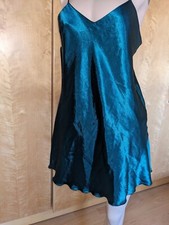 Damen Satin Nachtkleidchen edles grün  Nachtwäsche Nachthemd in S