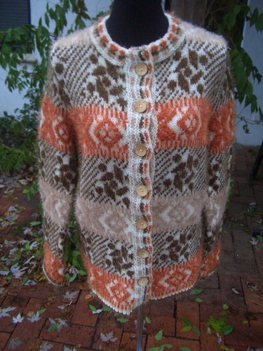 Strickjacke mit flauschigem