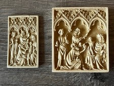 Reliefs im gotischen Stil – Nachbildung mittelalterlicher Elfenbeinschnitzerei