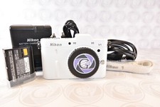 Nikon 1 V1 Kamera in Weiß -
