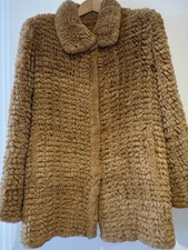 Wunderschöne Felljacke