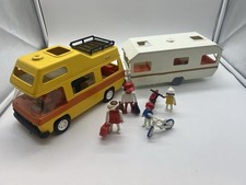 Playmobil 3148 Camper mit 3249 Wohnwagen Wohnmobil mit Figuren und Zubehör 