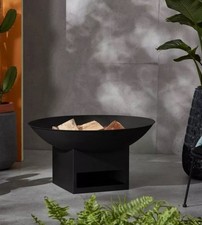 MADE.COM Josper Cut Out Feuerstelle Schwarz Metall UVP 215£