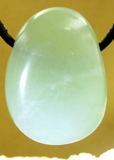 CHINA  JADE   Edelstein