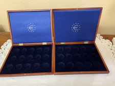 2 Holzkassetten für  Münzen