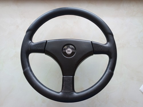 Momo v36 lancia - momo,