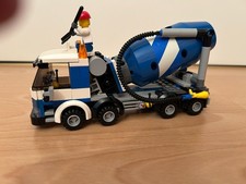 Lego City Betonmischer 7990 und Creator Mini-Lokomotive 4837