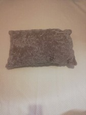 Dekokissen aus Schaffell Farbe Grau 40x60 cm Abnehmbare Bezug mit Drei Knöpfe 