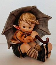 Goebel Hummel Figur  "Geborgen
