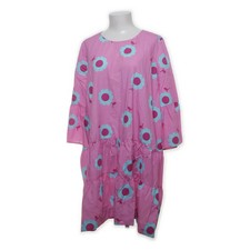 Robert Friedman, Kleid