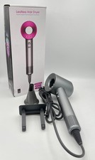 Haartrockner ohne Blätter –