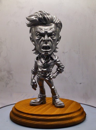 David bowie statue metalic - bowie,