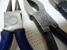 6868.    Konvolut  Zange