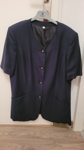 Schicker marineblauer