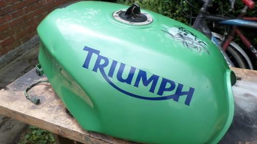 Triumph trident t300 750 - 750, tank