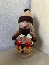 Räuchermann Wichtel Striezel Mädchen von Christian Ulbricht im Erzgebirge