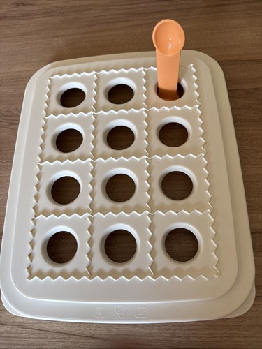 Tupperware ravioli maker - tupperware,