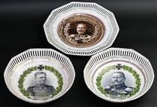 Drei Stück 1. WK Porzellan