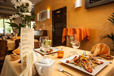 Last Minute Wellness Wochenende Ostsee Strandhotel Schwimmbad Rückenmassage 