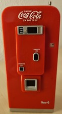 Coca-Cola AM/FM Radio, sieht aus wie ein älterer Coca-Cola Automat